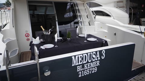 Medusa 3 — Petra Noir fleet