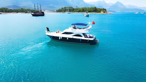 Medusa 3 — Petra Noir fleet